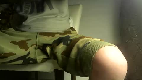 Snapshot of sbamx chatting on 12-23-25, 02:53 Sbamx online show from 12-23-25, 02:53