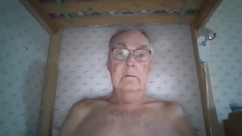 Snapshot of scandxx chatting on 11-09-25, 08:45 Scand online show from 11-09-25, 08:45