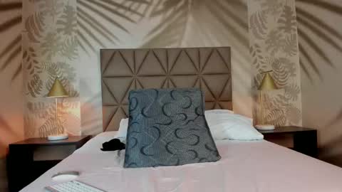 Scarleet online show from 01-17-26, 07:50