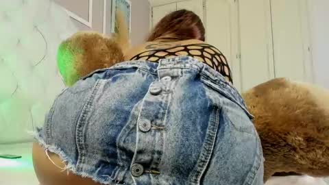 scarlet hill online show from 12-31-24, 03:42