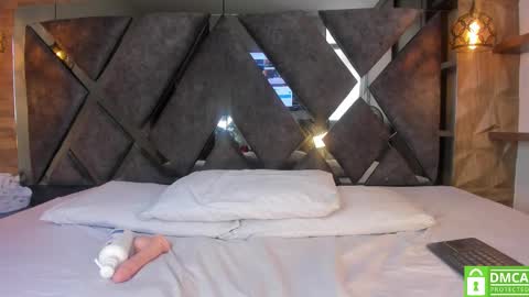 scarlet__jones_ online show from 10-04-25, 08:18