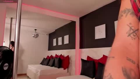 Scarlet online show from 09-12-25, 05:02