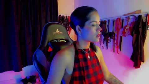 scarlet taylor kennedy online show from 09-16-25, 09:38