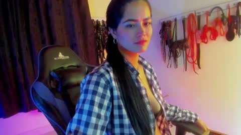 scarlet taylor kennedy online show from 10-02-25, 06:48