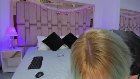 Scarlet online show from 12-13-25, 08:04