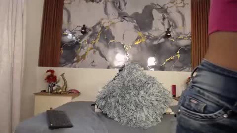 Scarleth online show from 01-14-26, 02:01