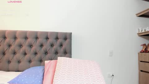 SOFI online show from 11-09-25, 03:43