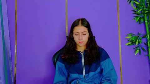 Denis online show from 10-19-25, 01:06