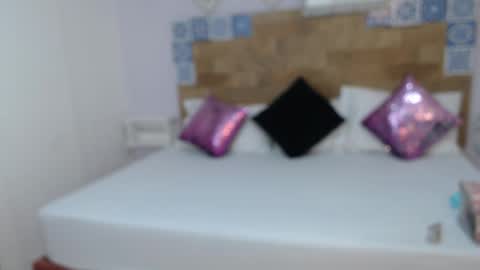 scarlet  online show from 09-25-25, 09:57