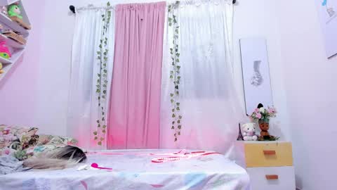 Snapshot of scarletliz chatting on 03-12-25, 12:04 Scarletliz online show from 03-12-25, 12:04