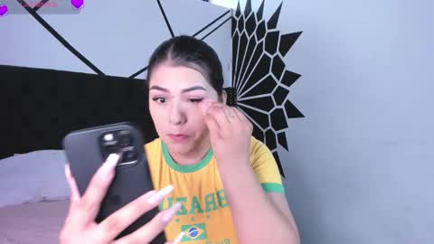 Snapshot of scarletmoon1_ chatting on 09-21-25, 11:45 Scarlet online show from 09-21-25, 11:45