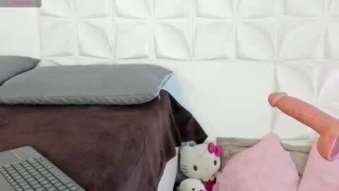 Scarlett online show from 09-30-25, 03:33