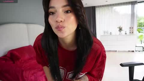 juli online show from 10-08-25, 07:00