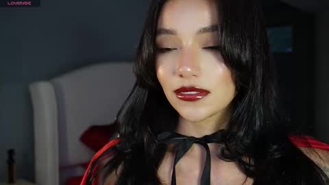 juli online show from 10-21-25, 10:32