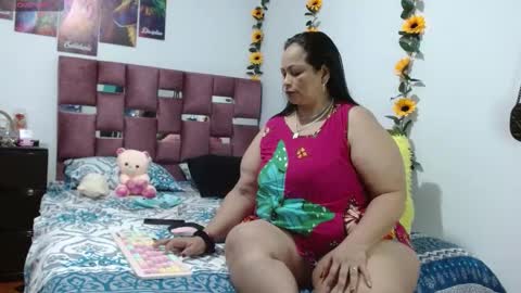 Scarlett online show from 10-16-25, 01:17