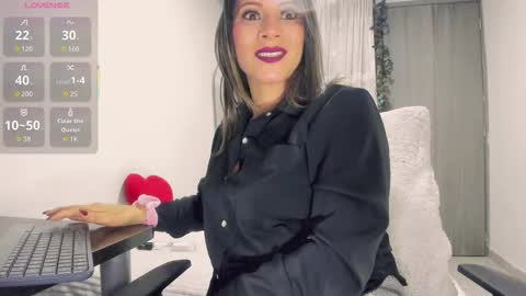 Scarlett online show from 12-16-25, 10:09