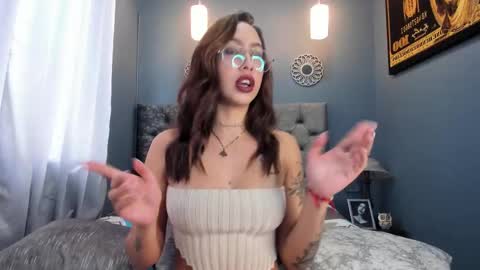 Scarlett online show from 10-14-25, 04:41