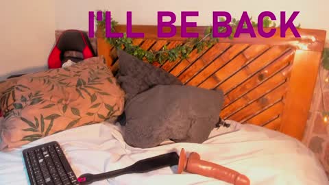 Mariana online show from 01-31-25, 03:11