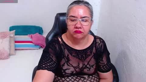 Snapshot of scarlett_duboi1 chatting on 01-12-25, 04:21 Scarlett  online show from 01-12-25, 04:21
