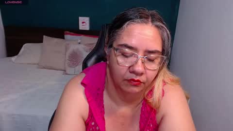 Snapshot of scarlett_duboi1 chatting on 02-22-25, 05:12 Scarlett  online show from 02-22-25, 05:12