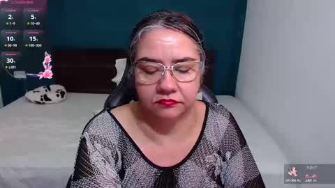 Snapshot of scarlett_duboi1 chatting on 10-10-25, 02:21 Scarlett  online show from 10-10-25, 02:21
