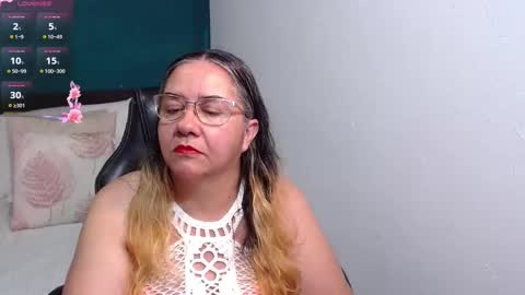 Snapshot of scarlett_duboi1 chatting on 10-19-25, 02:12 Scarlett  online show from 10-19-25, 02:12