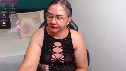 Snapshot of scarlett_duboi1 chatting on 10-23-25, 01:49 Scarlett  online show from 10-23-25, 01:49