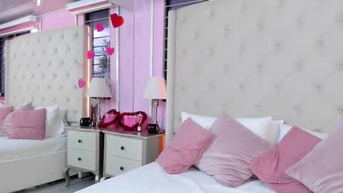 Snapshot of scarlett_leblanc_ chatting on 02-14-26, 12:13 scarlett_leblanc_ online show from 02-14-26, 12:13