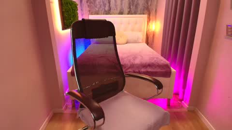 Scarlett online show from 01-31-25, 09:16