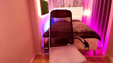 Scarlett online show from 02-17-25, 06:26