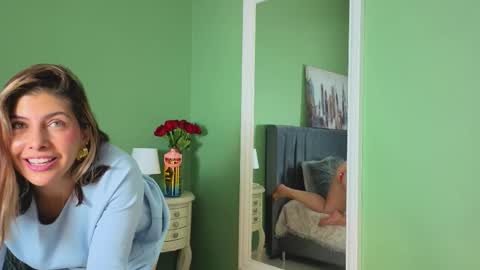 Snapshot of scarlett_moore_ chatting on 02-21-26, 06:20 Scarlett online show from 02-21-26, 06:20