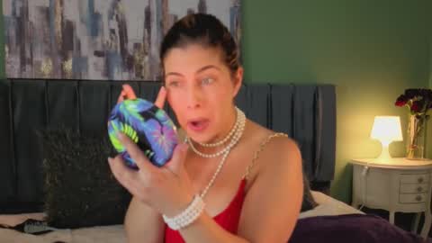 Snapshot of scarlett_moore_ chatting on 02-25-26, 02:16 Scarlett online show from 02-25-26, 02:16