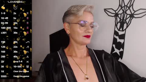 Snapshot of scarlett_paris chatting on 01-12-25, 11:36 Scarlett online show from 01-12-25, 11:36