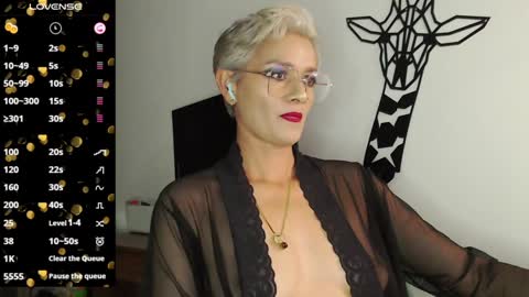 Snapshot of scarlett_paris chatting on 01-31-25, 11:56 Scarlett online show from 01-31-25, 11:56