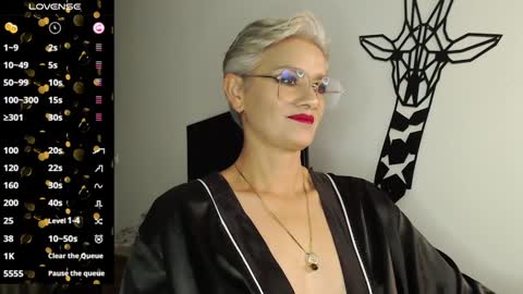 Snapshot of scarlett_paris chatting on 02-03-25, 11:15 Scarlett online show from 02-03-25, 11:15