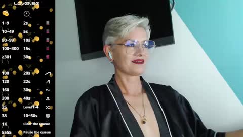 Snapshot of scarlett_paris chatting on 03-03-25, 11:46 Scarlett online show from 03-03-25, 11:46