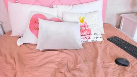 Snapshot of scarlett_thompson_7 chatting on 02-21-26, 03:18 scarlett thompson 7 online show from 02-21-26, 03:18