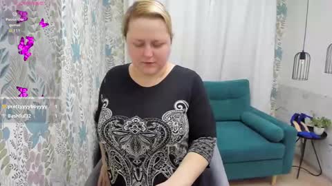 Snapshot of scarlettsoft chatting on 02-25-25, 12:03 Scarlett online show from 02-25-25, 12:03