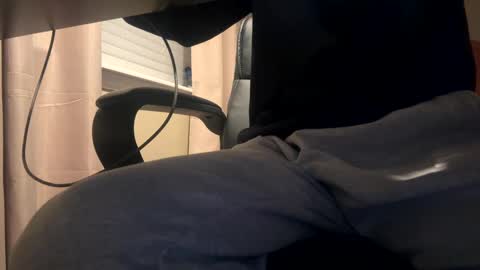 Snapshot of scb894682 chatting on 12-05-24, 06:21 Skinny College Boy online show from 12-05-24, 06:21