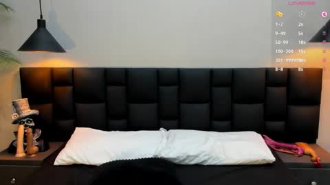 Ines online show from 11-20-25, 11:15