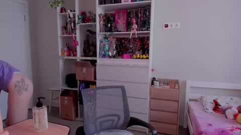 Rina online show from 11-15-25, 07:27