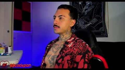 Snapshot of scockpion_ chatting on 10-28-25, 07:12 Alejandro help me to reach 200 thumps up online show from 10-28-25, 07:12