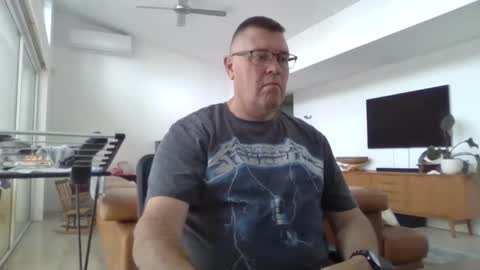 Scoobs online show from 01-16-26, 06:06