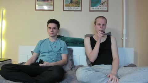 Thomas brunette and Alex blond online show from 12-06-24, 04:49