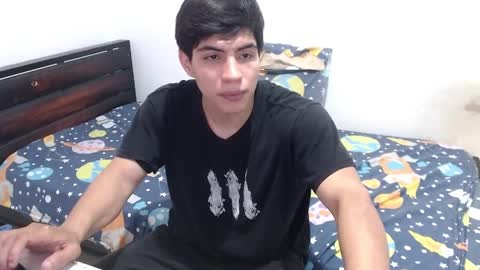 scoot2115 online show from 10-31-25, 04:13