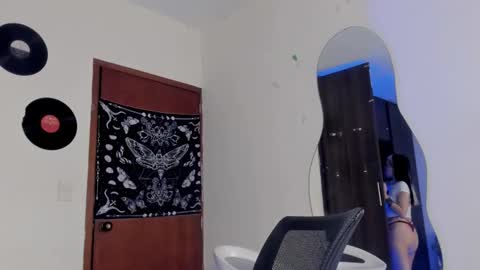 Snapshot of scorpiogyal chatting on 12-03-25, 06:06 Goddess online show from 12-03-25, 06:06