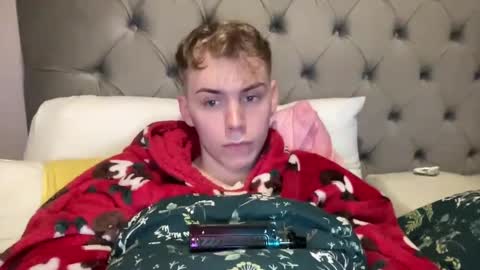 Snapshot of scottish_twink01 chatting on 12-05-24, 01:14 danny online show from 12-05-24, 01:14