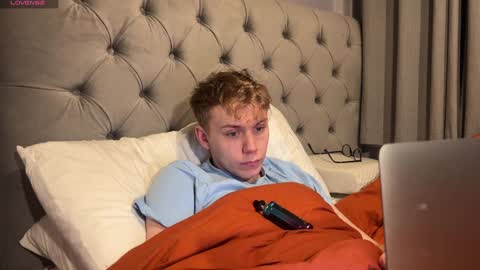 Snapshot of scottish_twink01 chatting on 01-03-25, 12:54 danny online show from 01-03-25, 12:54