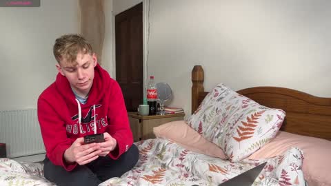 Snapshot of scottish_twink01 chatting on 01-07-25, 07:28 danny online show from 01-07-25, 07:28