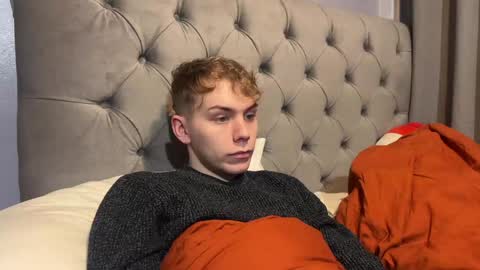 Snapshot of scottish_twink01 chatting on 01-12-25, 01:42 danny online show from 01-12-25, 01:42